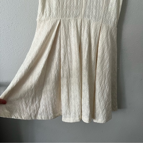 Jessica Simpson Jacquard Skater dress sleeveless Matelasse Antique White Small - Picture 5 of 13